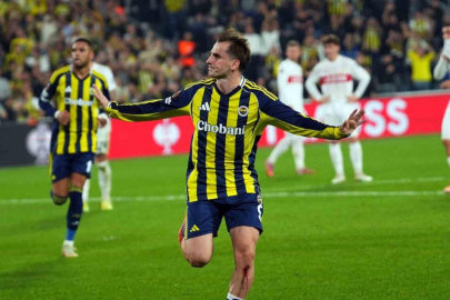 Fenerbahçe, UEFA Avrupa Ligi'nde Stuttgart'ı devirdi!