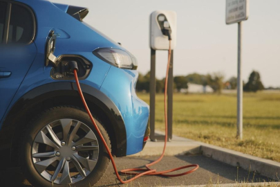 Tesla binlerce otomobilini geri çağırdı! Ücretsiz değiştirilecek...