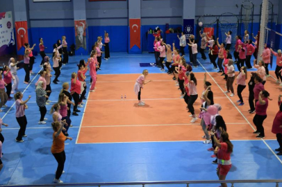 Bursa Büyükşehir, kadınları sporla buluşturuyor