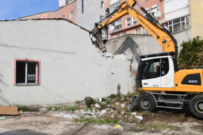 Bursa Osmangazi'de kaçak yapı yerle bir edildi! Arkeolojik sit alanına...