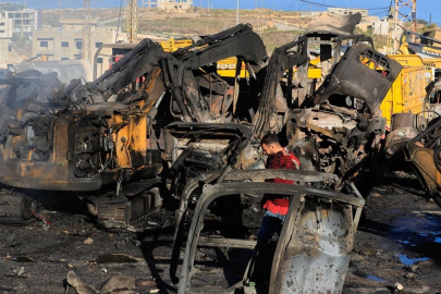 İsrail Lübnan'a saldırdı