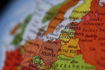 Litvanya, hava sahasına giren balonlar nedeniyle Belarus ile sınır kapılarını geçici olarak kapattı