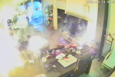 Şarjda bırakılan matkap bataryası dükkanı yaktı