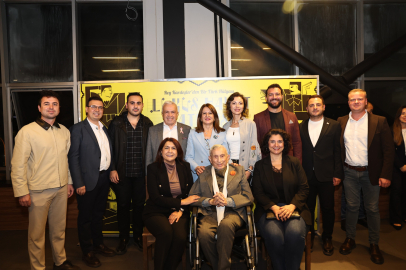 Bursa Nilüfer Kent Tiyatrosu’ndan “Lüküs hayat” ile görkemli sezon açılışı