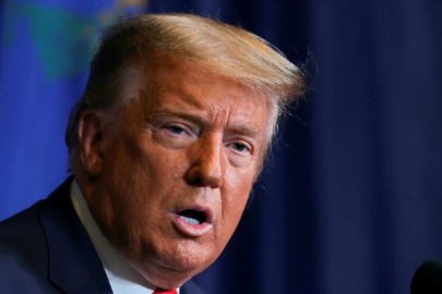 Trump, Kanada'ya uygulanan tarifeyi yüzde 10 artıracağını açıkladı