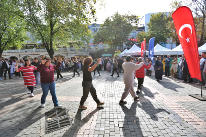 Bursa Heykel'de 'Meydan Kadınların'