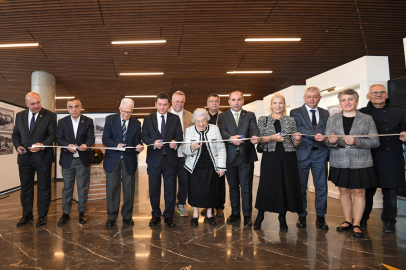 Bursa Osmangazi’de cumhuriyet ruhunu yansıtan fotoğraf sergisi