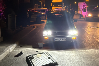 Tokat’ta motosiklet otomobile çarptı: 2 yaralı