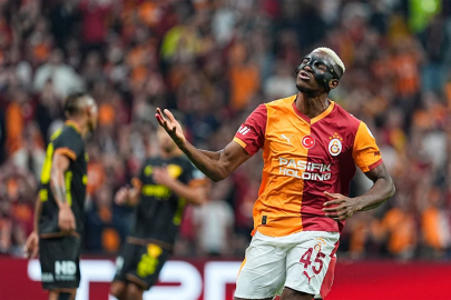 Trio ekibi "Skandal" dedi, Galatasaray-Göztepe maçının tartışmalı pozisyonlarını yorumladı