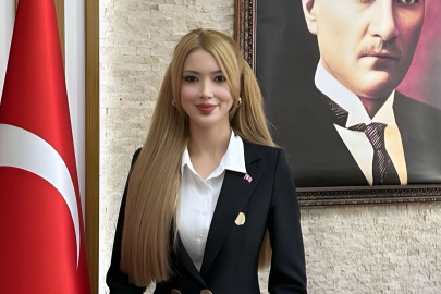 Sosyal medya bu kaymakamı konuşuyor! Güzelliği ile dikkat çekti…