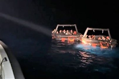 Yunanistan 32 düzensiz göçmeni Türk karasularına geri itti