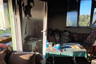 Bursa'da ev yangını: Yaşlı çift dumandan etkilendi