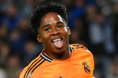 Endrick'e resmi teklif: Real Madrid'in transfer kararı bekleniyor!