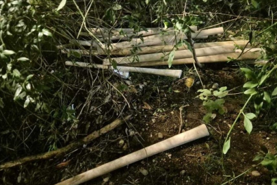 Karadağ'da Türklere ait iş yerleri kapatıldı! Küstah sloganlar atıldı...