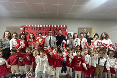 Bursa Nilüfer kreşlerinde Cumhuriyet coşkusu