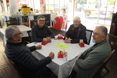 Bursa Osmangazi’de briç turnuvası göz doldurdu