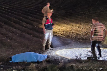 Hatay'da lastiği patlayan otomobil tarlaya uçtu: 1 ölü, 2 yaralı