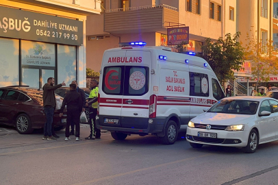 Nevşehir'de yola kontrolsüz çıkan otomobil ile motosiklet çarpıştı: 1 yaralı