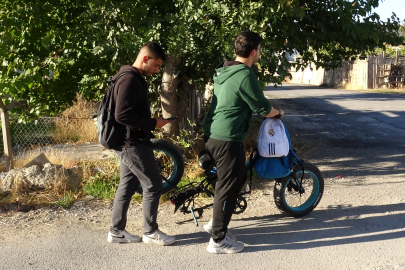 Malatya'da kamyonet ile elektrikli bisiklet çarpıştı: 2 yaralı