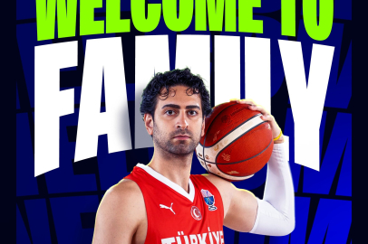 TOFAŞ, milli basketbolcu Furkan Korkmaz'ı kadrosuna kattı