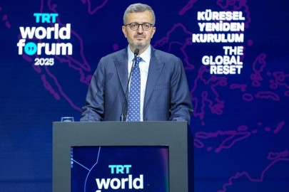 Burhanettin Duran: Ekrandaki bir mesaj sahadaki bir silah kadar güçlü ve tehlikeli olabilir