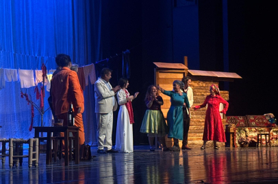 Bursa'da "Deli Ayten" adlı tiyatro oyunu sahnelendi