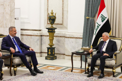 Dışişleri Bakanı Fidan, Irak Cumhurbaşkanı Reşid ile bir araya geldi