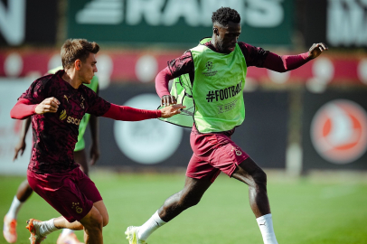 Galatasaray, Ajax maçı hazırlıklarına başladı