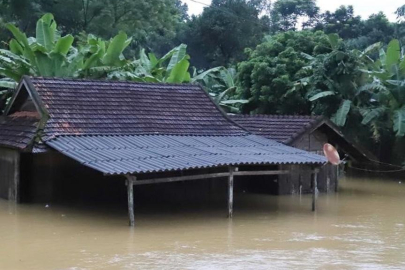Vietnam'ı sel ve heyelan vurdu: 28 ölü