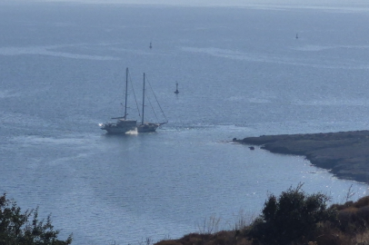 Muğla Bodrum'da yelkenli tekne karaya oturdu