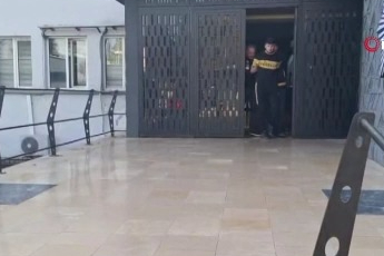 Bursa'da 45’ten fazla bıçak darbesiyle eşini öldüren şüpheli adliyeye sevk edildi