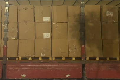 Kocaeli'de sahte belgeli tırda tonlarca kaçak tütün ele geçirildi