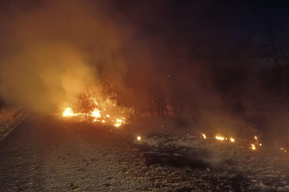 Tunceli'de otluk alanda çıkan yangın söndürüldü