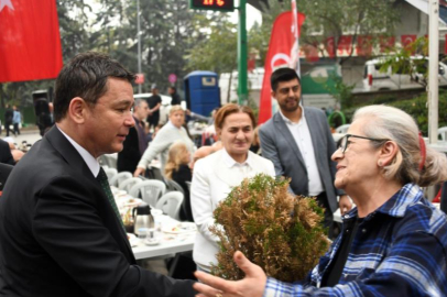 Bursa Osmangazi Belediye Başkanı Erkan Aydın'dan Hocahasan Mahallesi’ne ziyaret