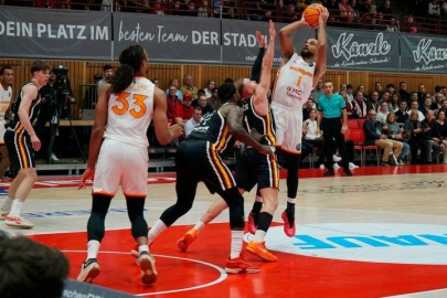 Galatasaray, Alman ekibi Würzburg Baskets’i rahat geçti