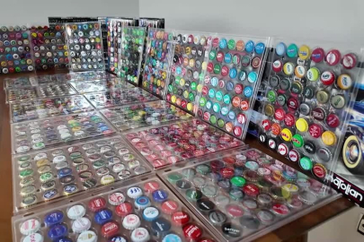 Bursa'da hobisi 65 ülkeden kapak koleksiyonuna dönüştü