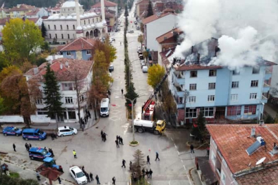 Kastamonu'da korkutan bina yangını