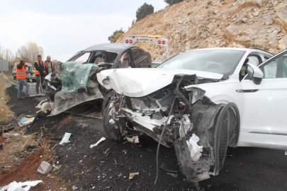 Konya'da otomobiller çarpıştı: 1 ölü, 3 yaralı