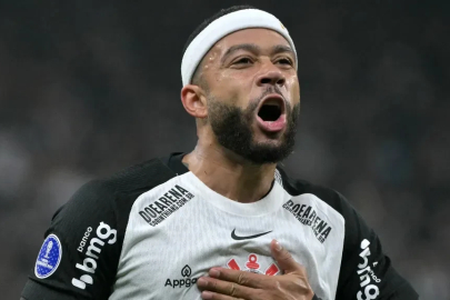 Memphis Depay'dan ekonomik krizdeki kulübüne destek: Lüks süite veda!