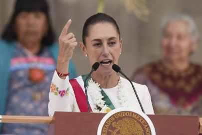 Peru Kongresi, Meksika Devlet Başkanı Sheinbaum’u 'istenmeyen kişi' ilan etti