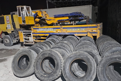 Şanlıurfa'da jandarmadan lastik operasyonu