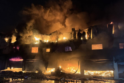 Adana'da iş yerinde çıkan yangına kontrol altına alındı