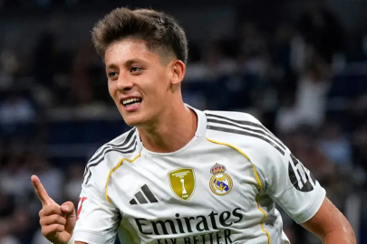 Arda Güler "En iyi" seçildi, ödülünü aldı: Real Madrid duyurdu