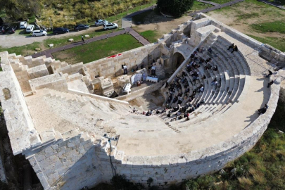 Patara Meclisi'nde genç münazaracılar fikirlerini yarıştırdı