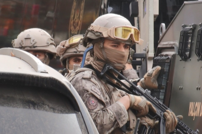 Ankara'da silahlı adam krizi