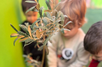 Bursa'da anaokulu öğrencileri Büyük Önder Atatürk'ü andı