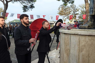 Bursa Gemlik’te 200 genç, 10 Kasım'da Atatürk’ün huzurunda "Gençliğe Htabe" okudu