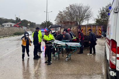 Balıkesir Erdek'te kamyon ile motosiklet çarpıştı: 1 yaralı