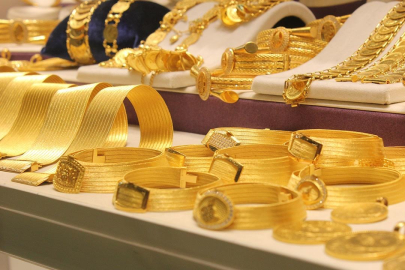 Altın güne düşüşle başladı