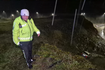 Bartın'da otomobil viyadükten uçtu: 1 yaralı